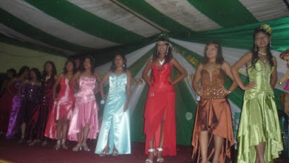 Candidatas en vestido de gala